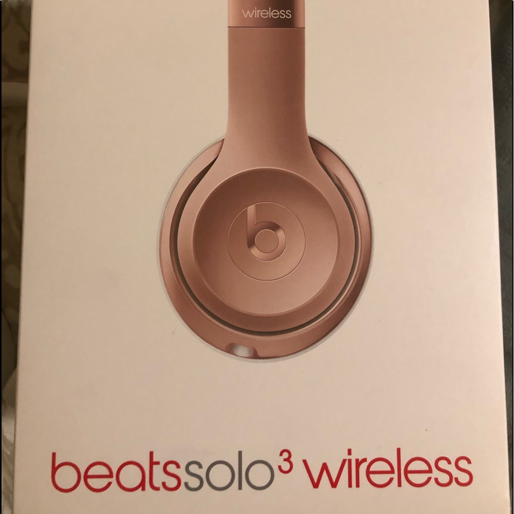 Beats By Dre Solo Wireless Headphones  Rose Gold